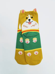 Dog Tan with Green Shirt Low Crew Socks